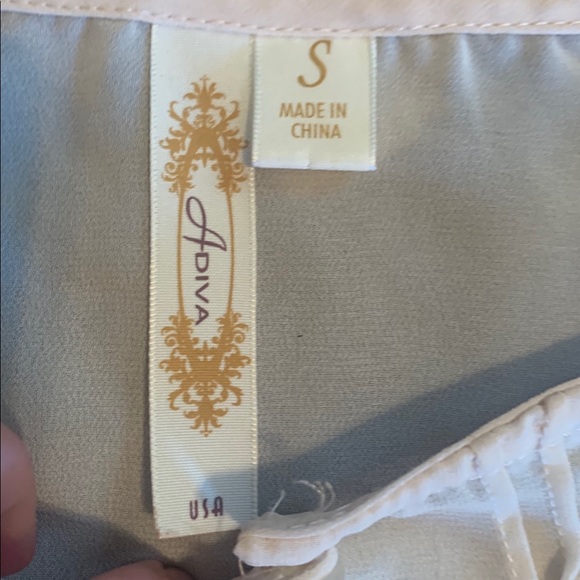 Cream sheer blouse - Picture 2 of 2